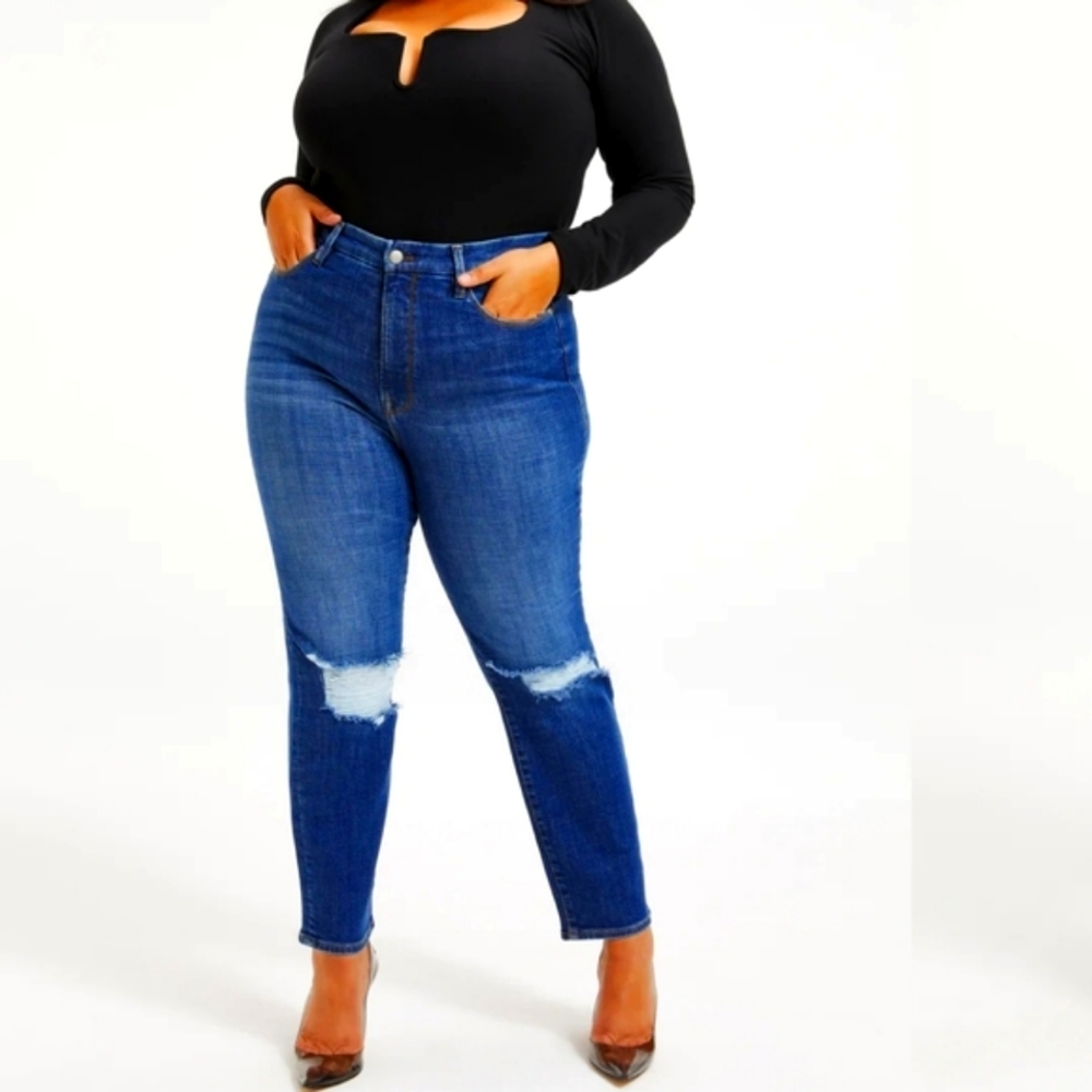 Good American Good Classic Slim Straight Jeans